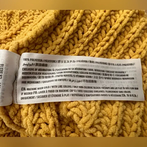 Like new cropped sweater - Picture 3 of 4